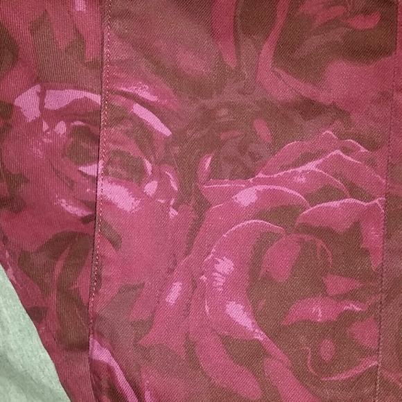 Isaac Mizrahi Flower Jeans, NWOT - Picture 2 of 7